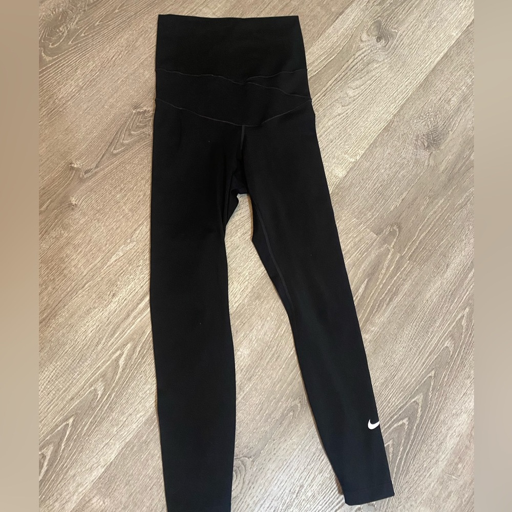Nike Dri-Fit leggings size XS.